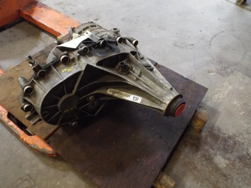 99-06 Chevy Silverado 1500 Transfer Case Assembly with Floor Shift Automatic OEM - Image 3 of 3