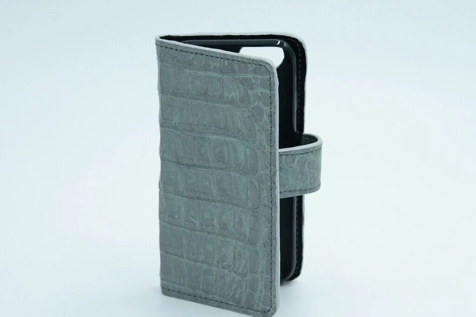 iPhone 6 Stylish Wallet (real crocodile skin) - Image 2 of 4