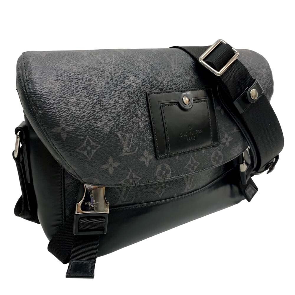 LOUIS VUITTON LV SHW Messenger PM Voyager Shoulder M40511 LOUIS VUITTON LV SHW Messenger PM Voyager Shoulder M40511