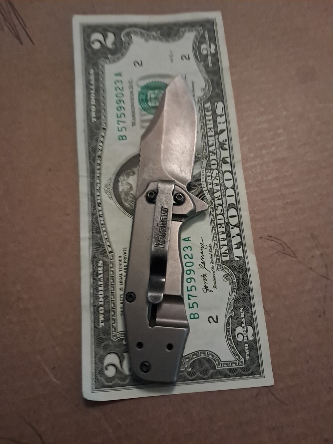 ( Has Side To Side  Blade Play )