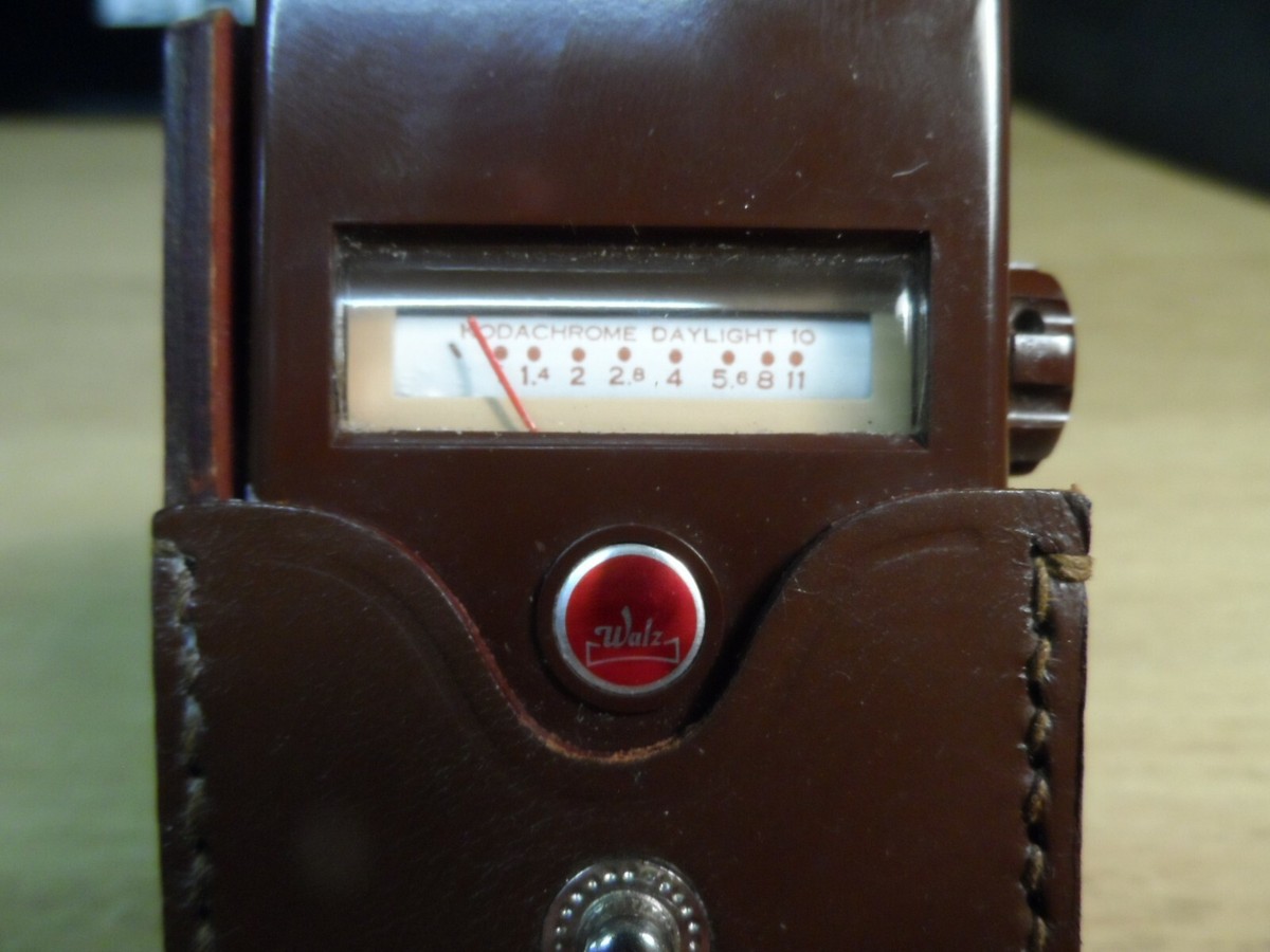 Vintage WALZ Movie Camera Light Meter in Leather Case | eBay Vintage WALZ Movie Camera Light Meter in Leather Case | eBay