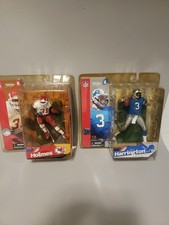 FREE SHIP! NFL Action Figures Debut. Priest  Holmes And Joey Harrington