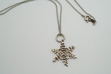 Vintage Sterling Silver Snowflake Pendant 2.2cm Necklace 18  JB27