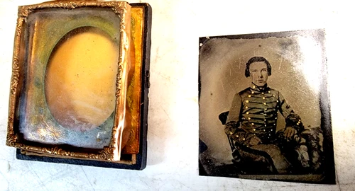 CIVIL WAR TINTYPE OF A VMI CADET IN UNIFORM 2 3/4 X 3 INCHES IN 1/2 CASE