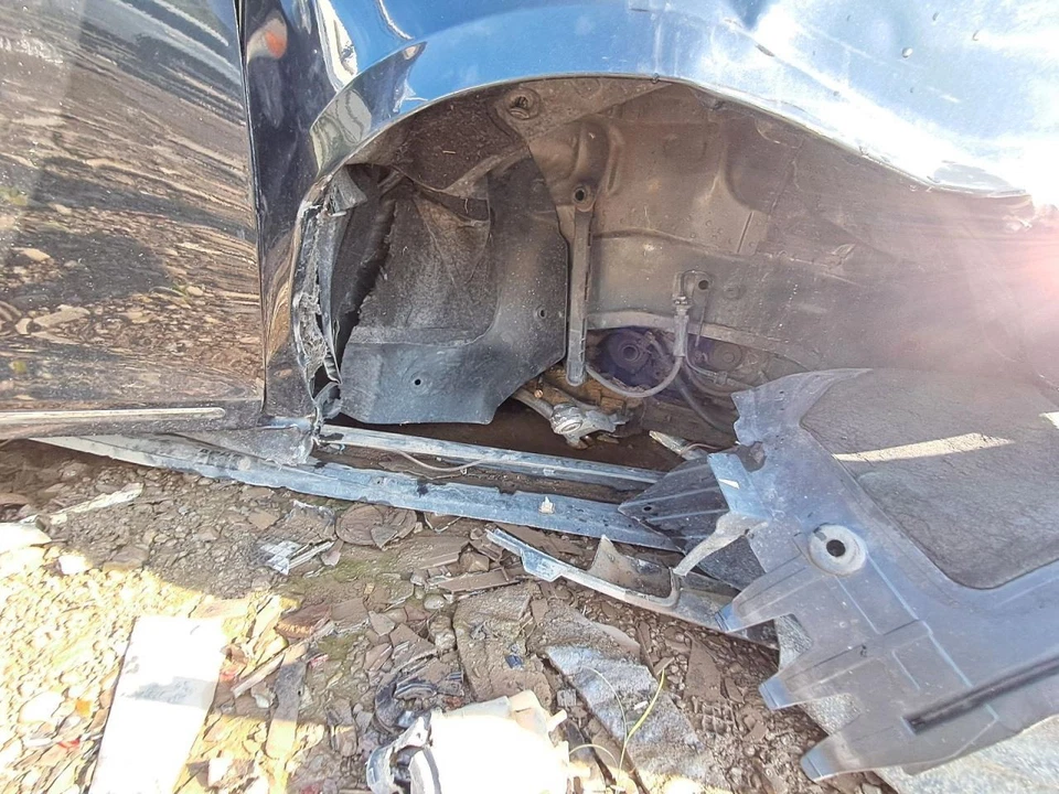 2012 Buick LaCrosse Washer Reservoir OEM 3.60L Used 169K Miles 627-00349 - Image 2 of 4