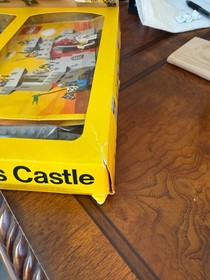 Vintage LEGO Set 6073 Knight's Castle 99.9% Complete w/ Box & Instructions