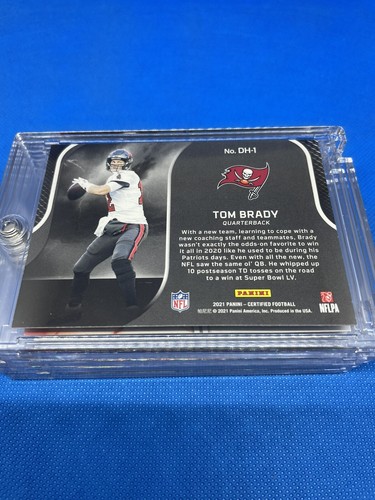 TOM BRADY 2021 CERTIFIED DARK HORSES TAMPA BAY INVESTMENT INSERT CARD Mint! - Picture 2 of 4
