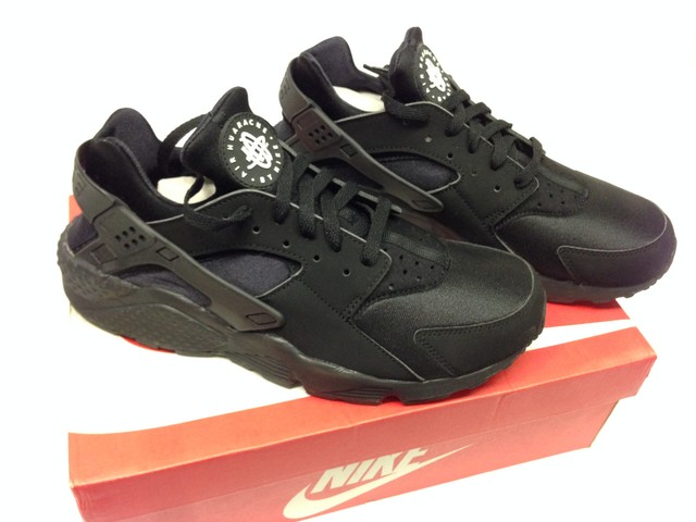 nike air huarache mens size 9