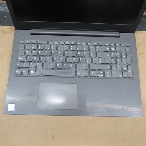 Lenovo V130-15IKB i5-7200U 256GB M.2 8GB RAM Windows 10 Pro Scratched Screen - Picture 3 of 17