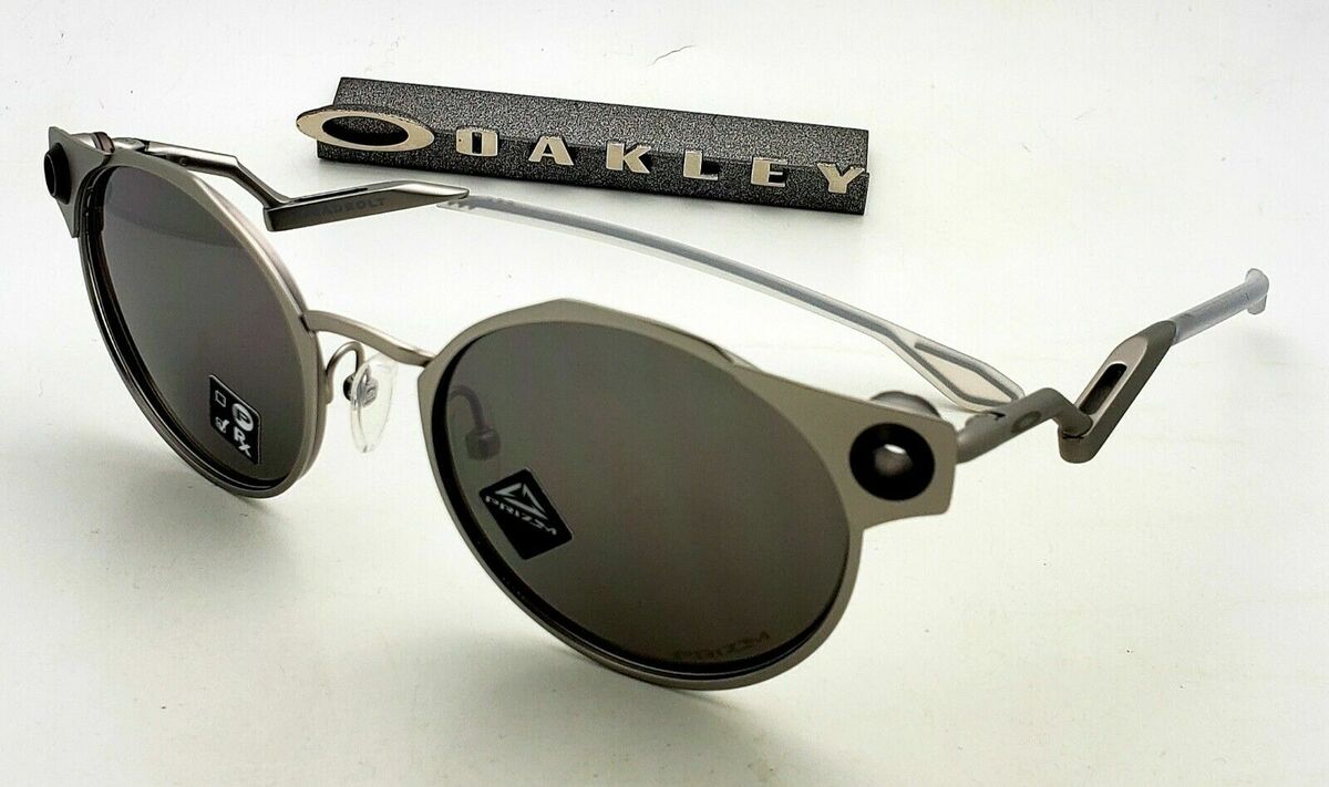 New Oakley Deadbolt Sunglasses OO6046-0150 Satin Chrome New Oakley Deadbolt Sunglasses OO6046-0150 Satin Chrome