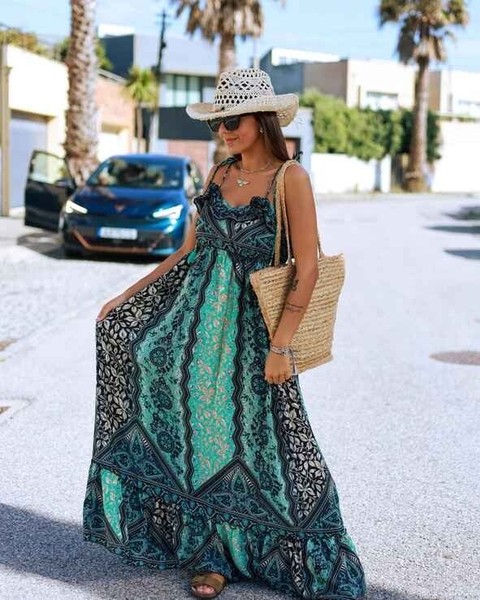 👗✨ ¡Descubre el Elegante Vestido de Seda de la Nueva Colección Primavera/Verano
