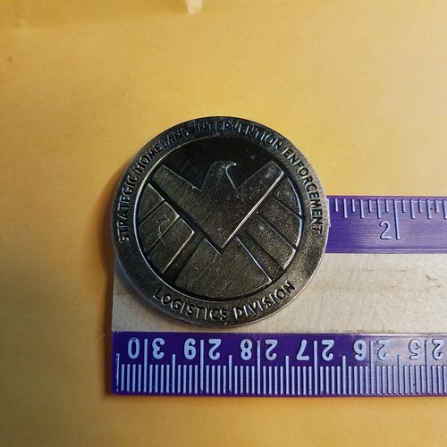 Agents Of Shield/Hydra 2 sided coin with plastic coin holder - Picture 3 of 5
