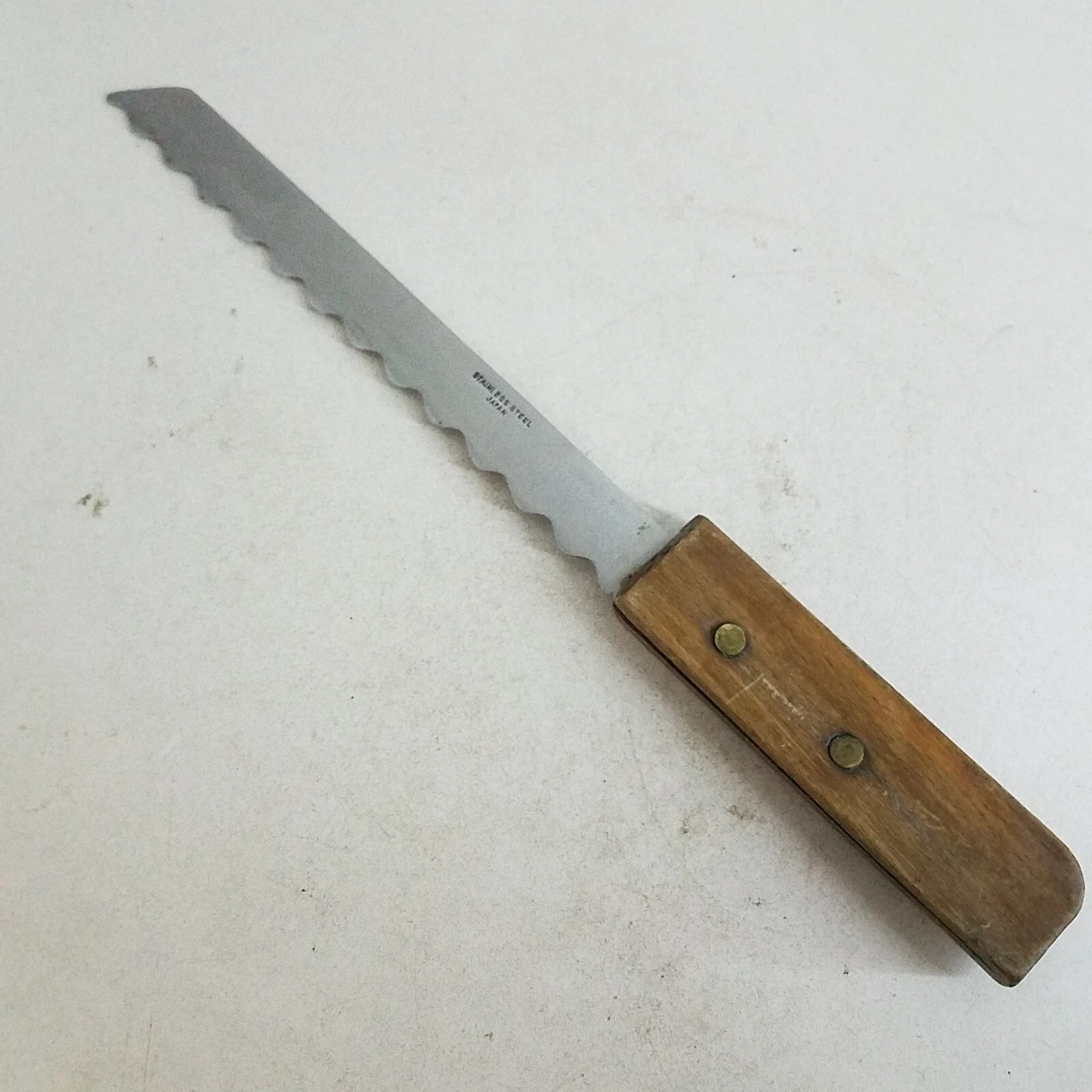 Vintage Stainless Steel Serrated Sandwich Knife Deep Serrations Made In Japan
