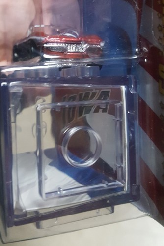 Hot Wheels Connect Cars Iowa '65 Chevy Corvette 1:64 #29 of 50 with Display Case - Picture 11 of 12