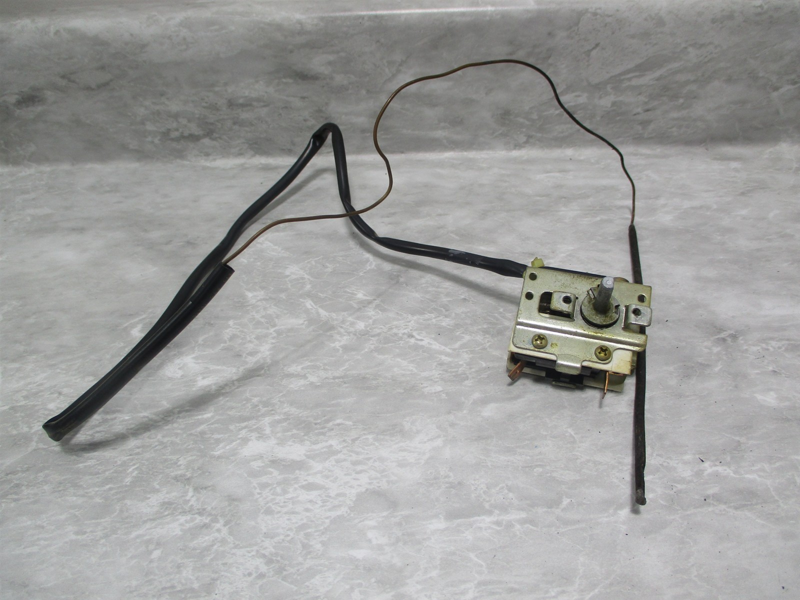 Frigidaire Range Thermostat Part # 316032400