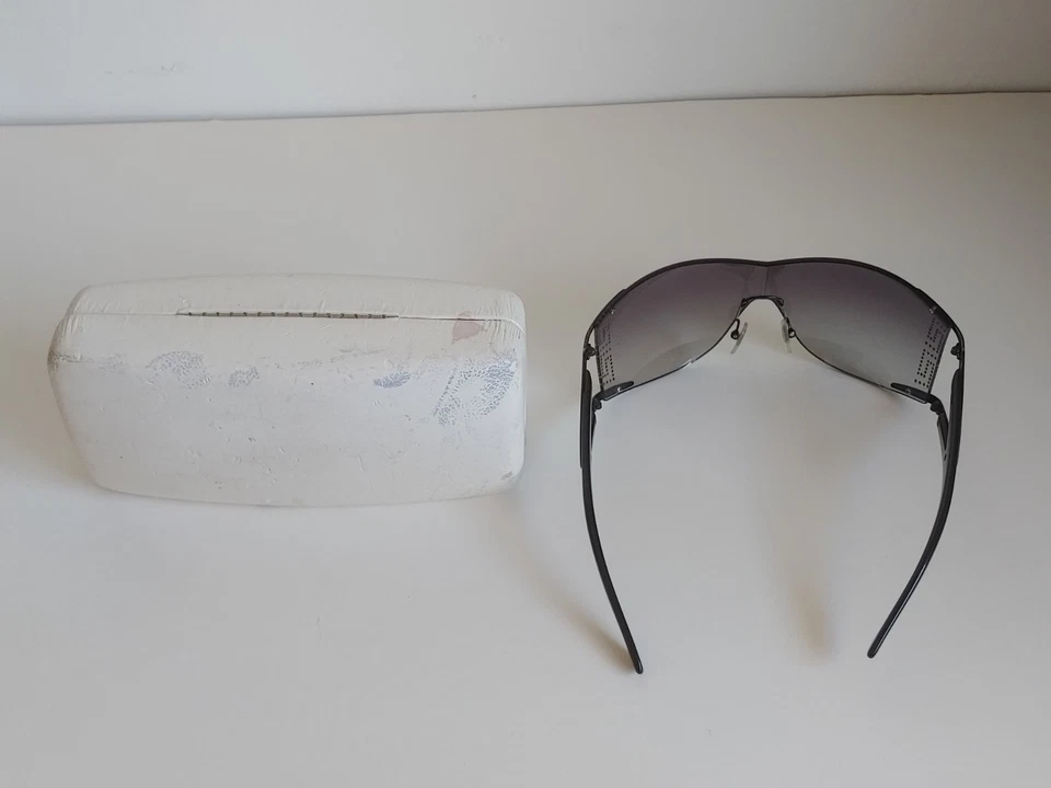 Gafas de sol Versace negras para mujer envolventes de diseñador MOD 2087-B 1009/11 125 2N Foto 3 de 4