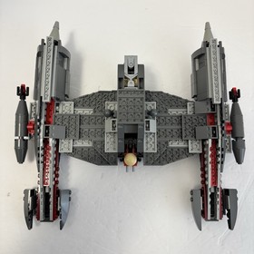 LEGO Star Wars: Magna Guard Starfighter (7673) with One Magna Guard Minifigure