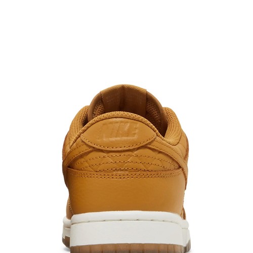 Nike Dunk Low Quilted 'Wheat' W (2022) - Picture 7 of 8
