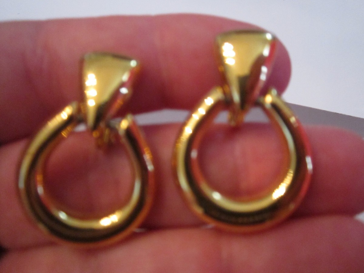 VINTAGE MONET DOOR KNOCKER STYLE DESIGN EARRINGS OFC-11