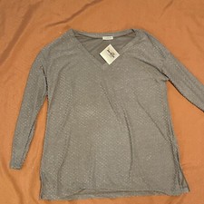 Viamor Women’s Small Gray Pullover V Neck Made In USA Great Deal Buy Now