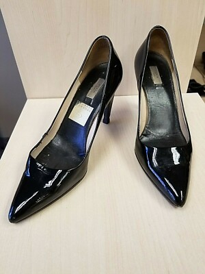 Prada Patent Leather Heels / size 36 / US 6 / curved heels / comma heels