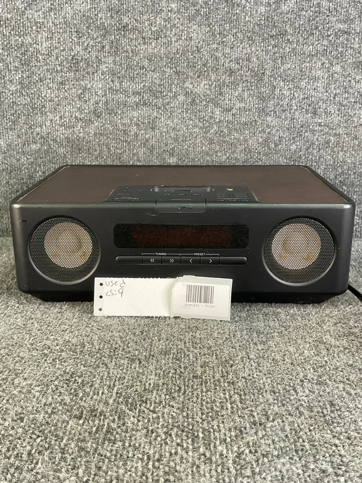 Yamaha TSX-120 🎶 iPod/iPhone Dock Alarm Clock – FM Radio – Black – Desktop Audi - Image 2 of 4