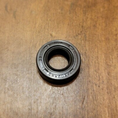 HONDA Oil Seal 10x20x5mm HRC216 HRA214 HR216 HR215 91201-VA4-801