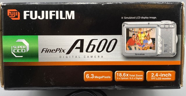 Fujifilm FinePix A600 – Appareil Photo Numérique Compact Argenté (pour Pièces)