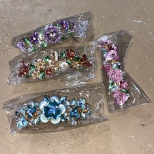 NEW Set Of 4 Women  s / Girls Floral Golden Plated Hair Clips