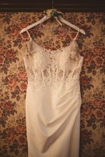 Davids Bridal Size 8 Mermaid Sheath Satin Swe...