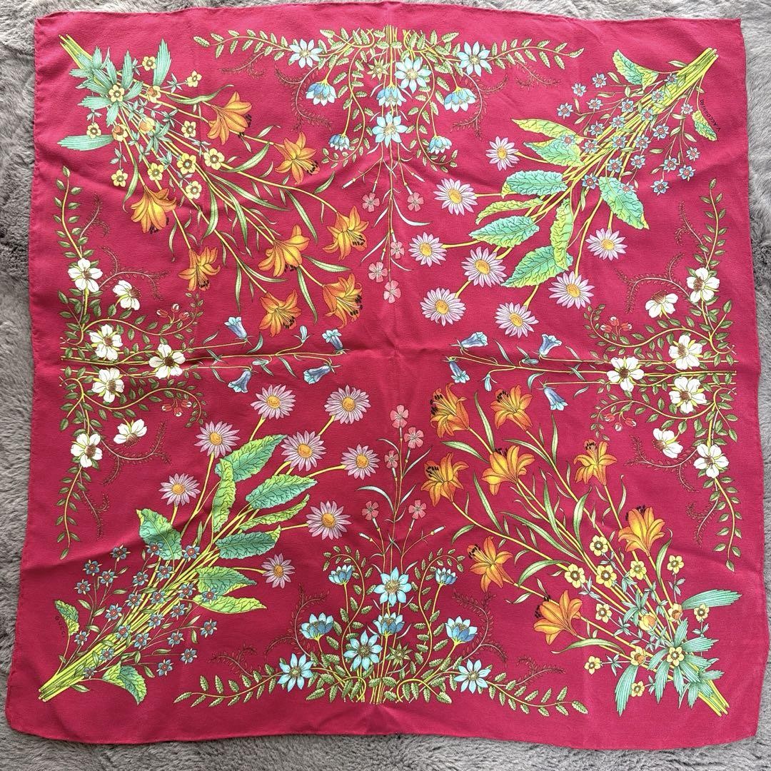Gucci Oversized Floral Pink Scarf Stylish Fashion Wrap