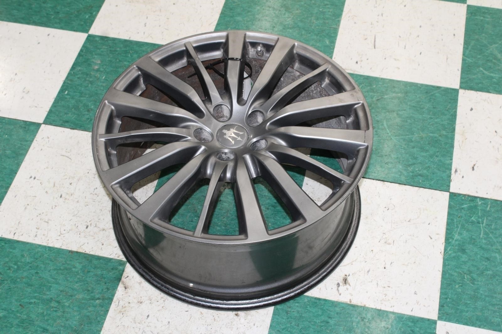 Maserati Ghibli 2014-2021 Front Wheels 8 pcs
