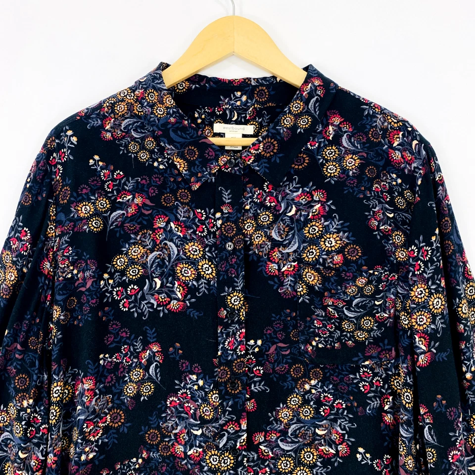 Top para mujer Westbound talla grande 3X botón delantero negro colorido estampado floral Foto 2 de 4