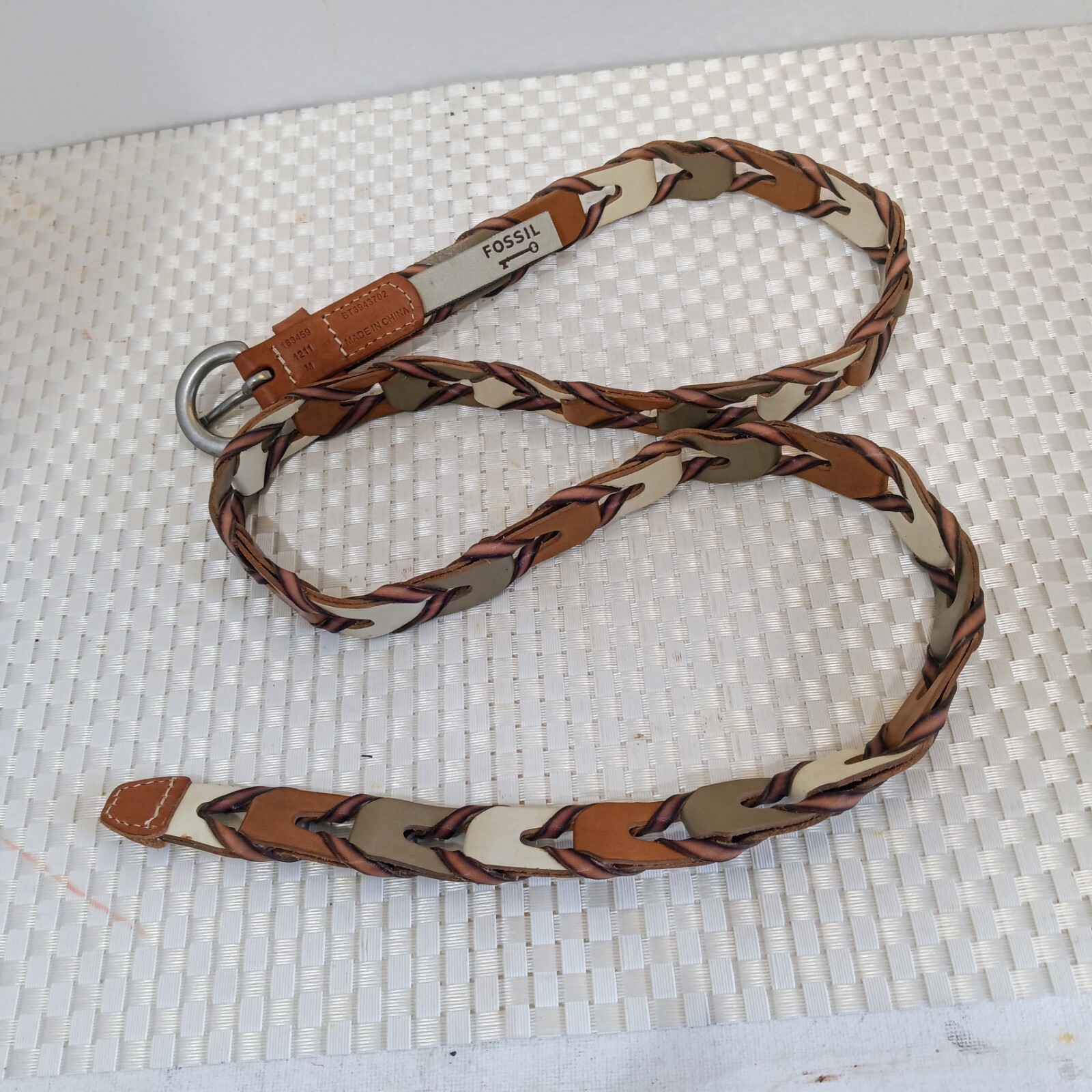 Fossil Interlocking Multicolor Genuine Leather Be… - image 10