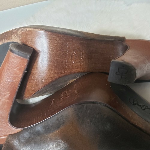 Donald Pliner Vishad Distressed Leather Heels-Size 10 - Picture 8 of 8