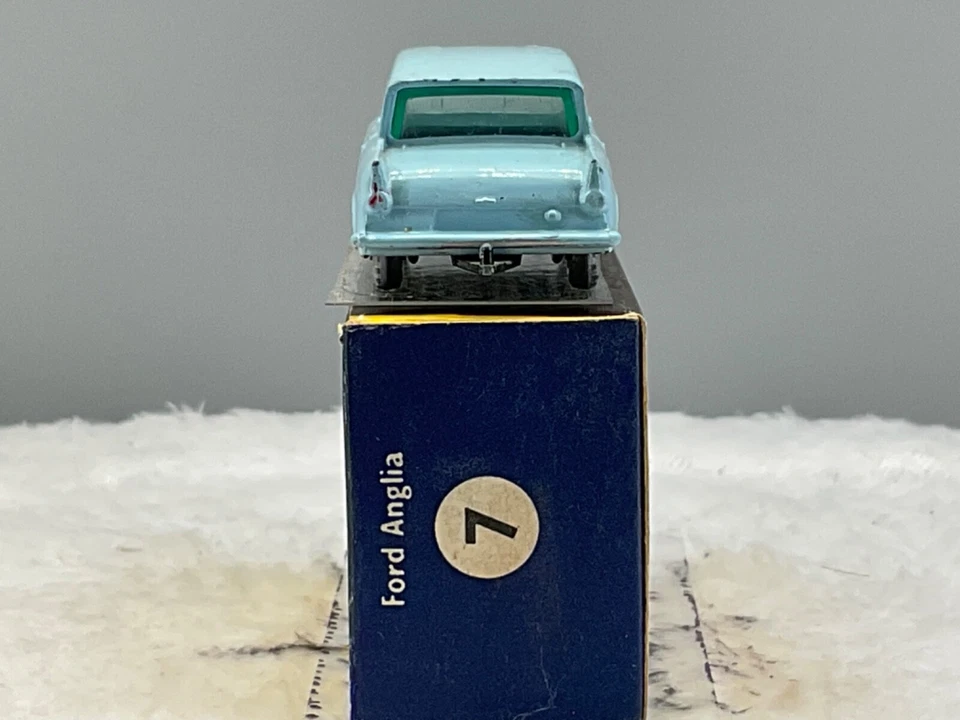 Vintage Moko Matchbox #7B Ford Anglia 1961,S.P.W N,Mint in “C”box all original. - Image 3 of 4