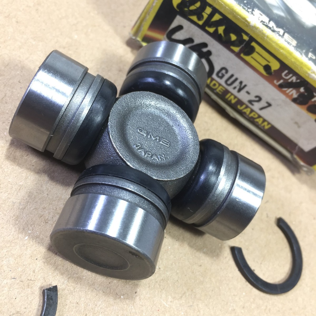 GMB Universal Joint Shaft Joint GUN-27 Fits For Datsun 120J NOS