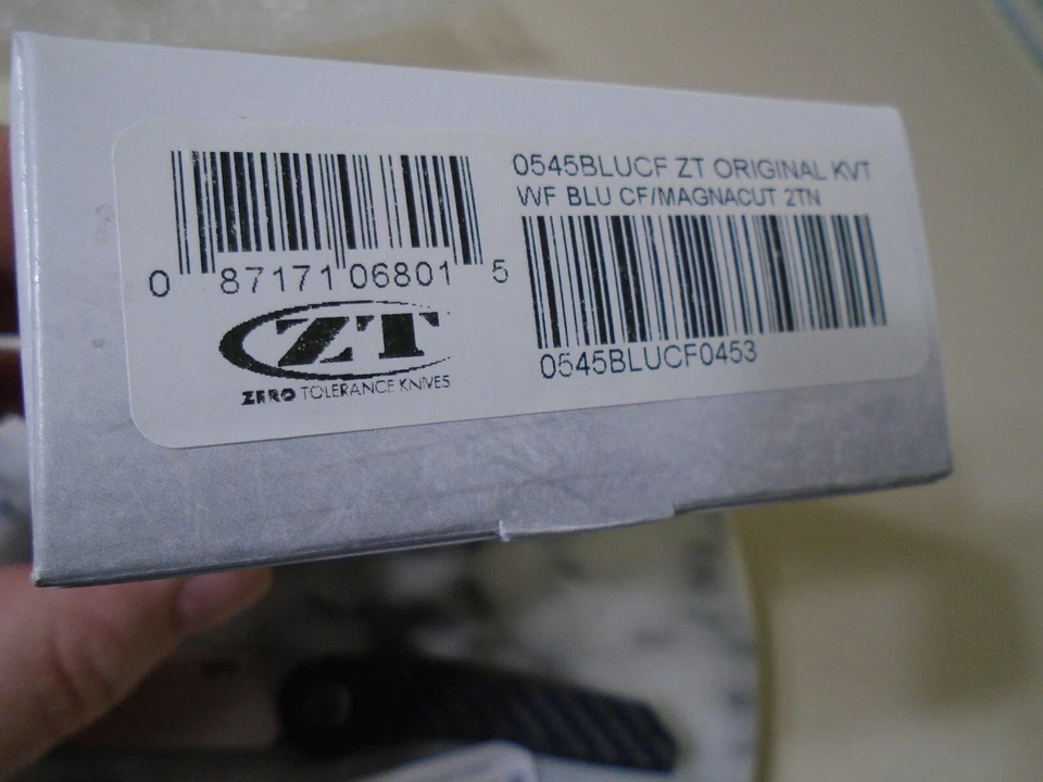 Zero Tolerance ZT OG Blue Carbon Fiber Pocket Knife Magnacut Titanium 0545BLUCF - Image 4 of 4