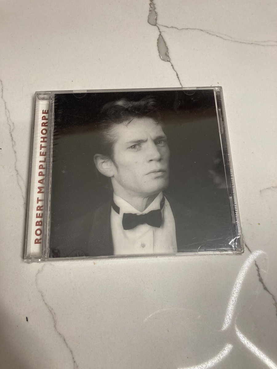 Robert Mapplethorpe - An Overview PC CD-ROM Art Gallery 1995