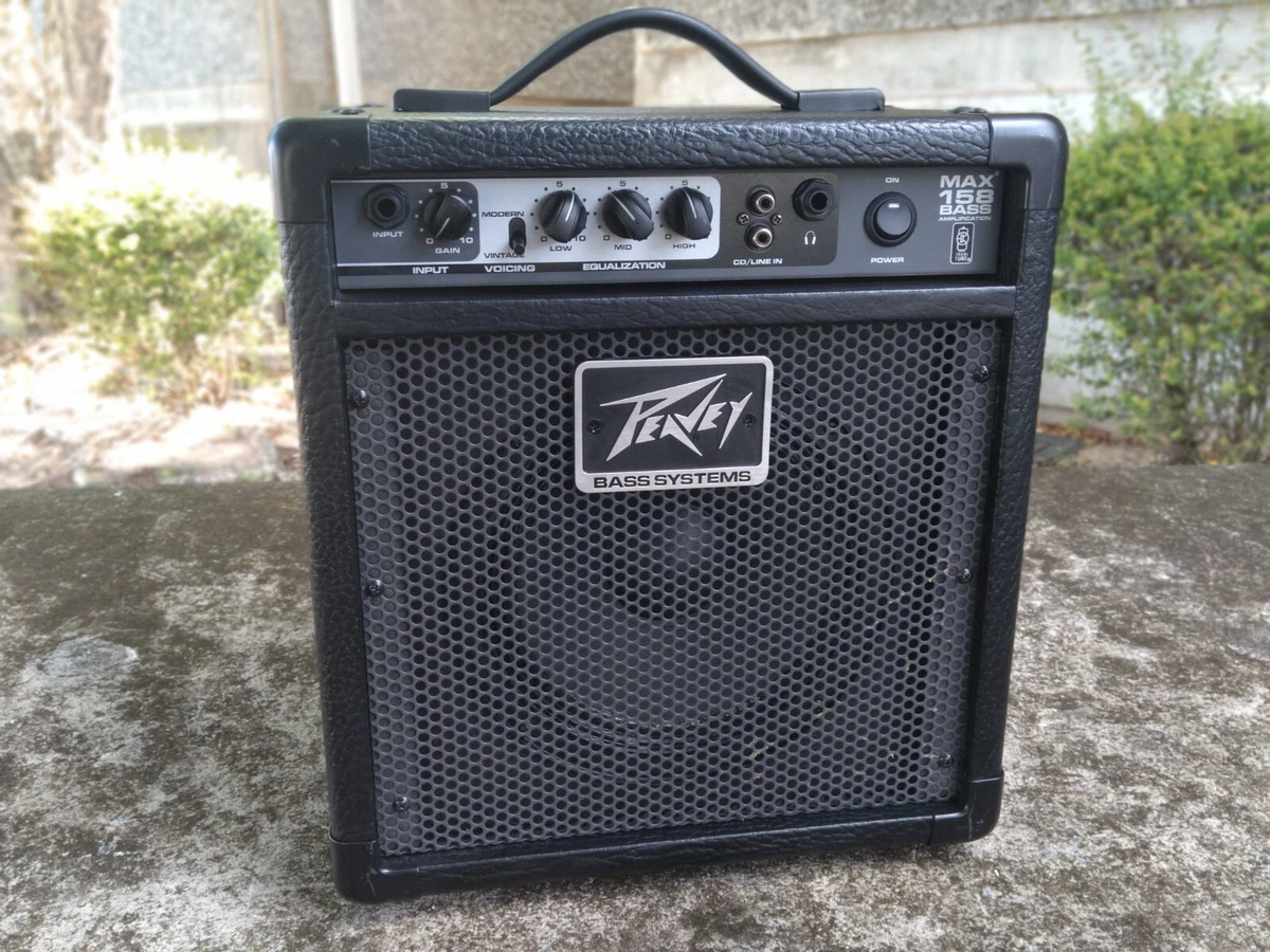 Peavey MAX 158 Bass Combo Amp (15 watts)