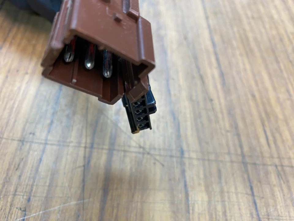 Ford Falcon AU S2, S3 barril de encendido + llave Foto 2 de 4