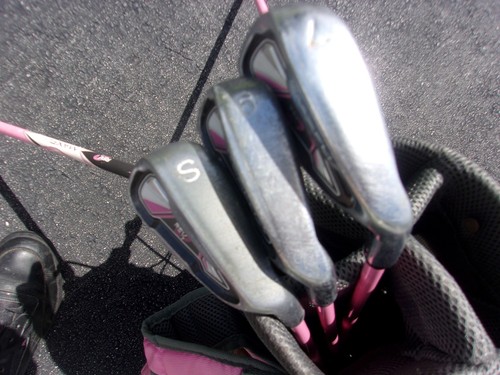 RIGHT HAND MAXFLI GIRLS JUNIOR GOLF SET FOR JR. 54" TALL - Picture 8 of 9