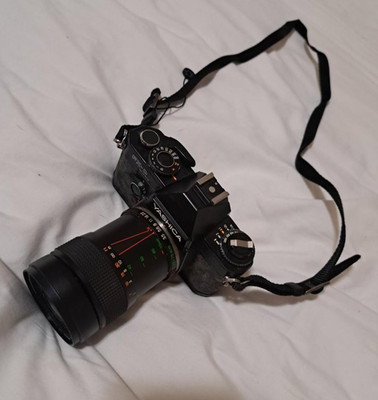 Yashica FX-D Quartz 35mm SLR Film Camera with ML Zoom Lens Tested Works