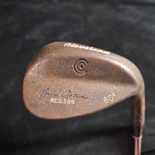 Cleveland Tour Action Reg 588 60° Lob Wedge Raw RH Stahlschaft RTG 35"