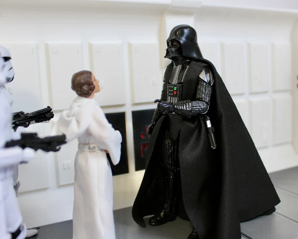 Expositor de diorama Tantive IV para figuras de la serie The Black de Star Wars, impreso en 3D Foto 3 de 4