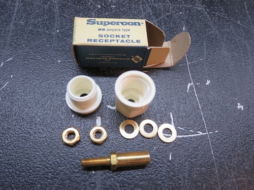 Superior Electric, RS25GWT,Socket Receptacle,White, 25A, 250V, AC-DC, 1 Lot=2 Ea - Picture 4 of 11
