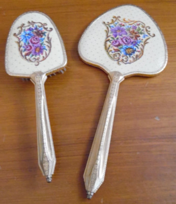 Vintage Damen Vergoldet Vergoldet Schminktisch Waschtisch Set Bürste Spiegel. Gepolstertes Top. 