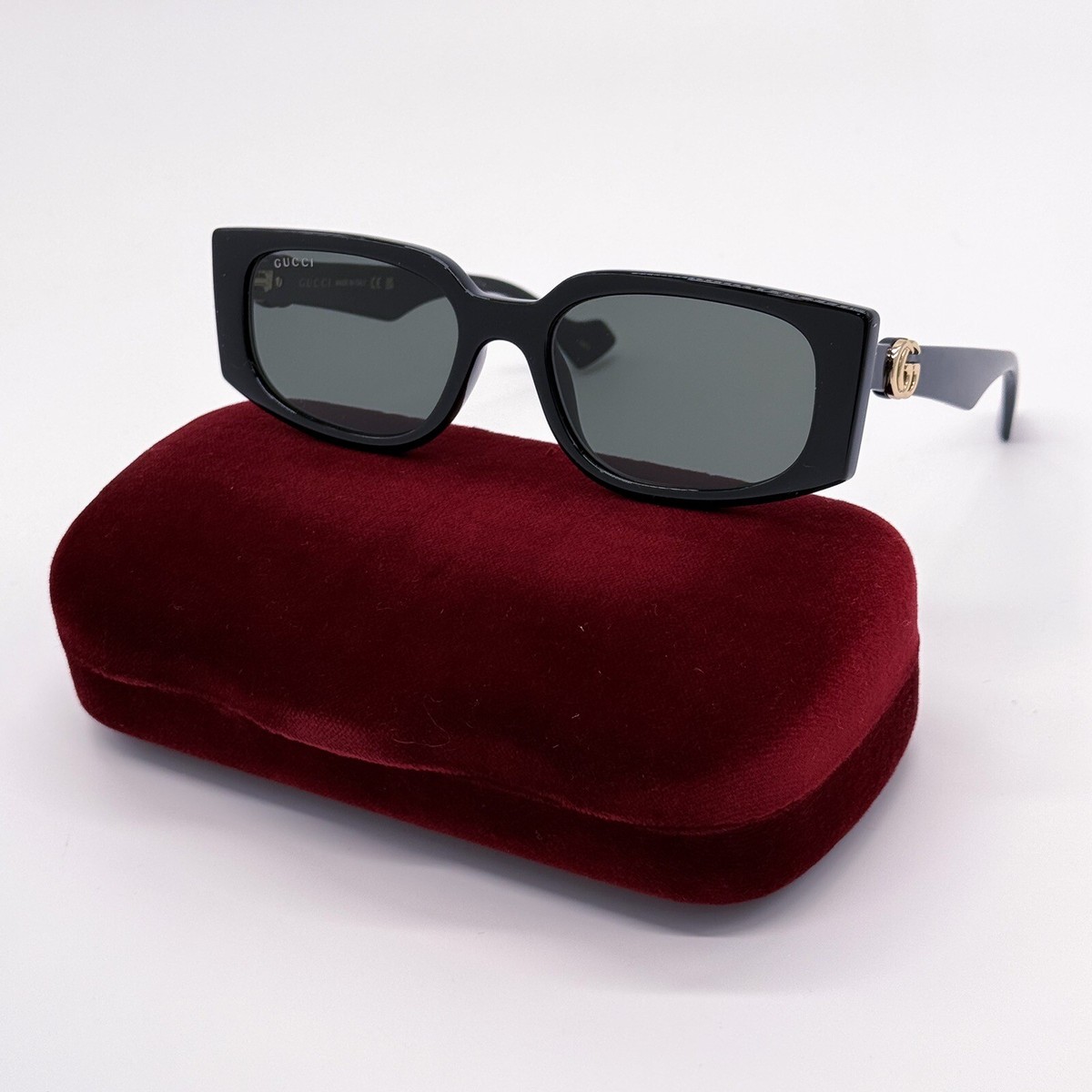 グッチ GUCCI サングラス GG1534S 001 ブラック レンズ グレー Amazon.com: Gucci Women's GG1534S Sunglasses, Black-Black