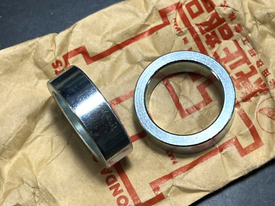 HONDA DREAM C72 C77 C78 CA72 CA77 CA78 BUND HINTERACHSE / NOS