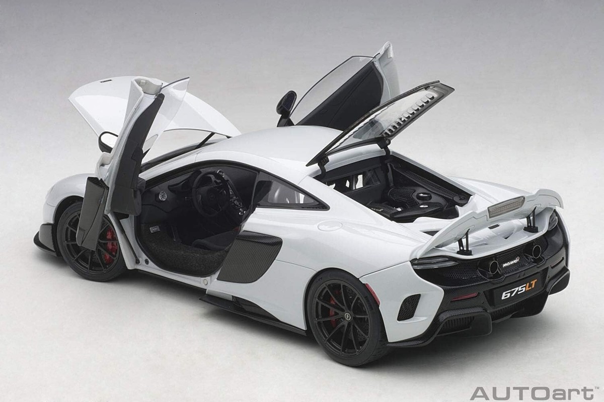 AUTOart マクラーレン 675LT オートアート 1/18 Mclaren オートアート(AUTOart) 1/18 マクラーレン 675 LT メタリック